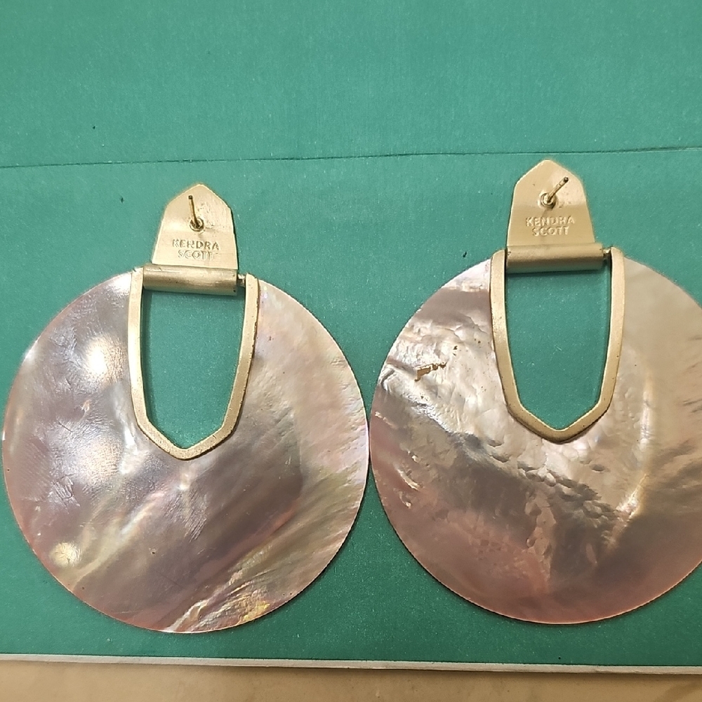 Kendra Scott Diane Gold and Blush Earrings